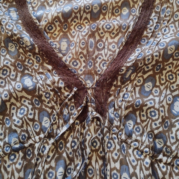 Lightweight patterned dress - Picture 2 of 7